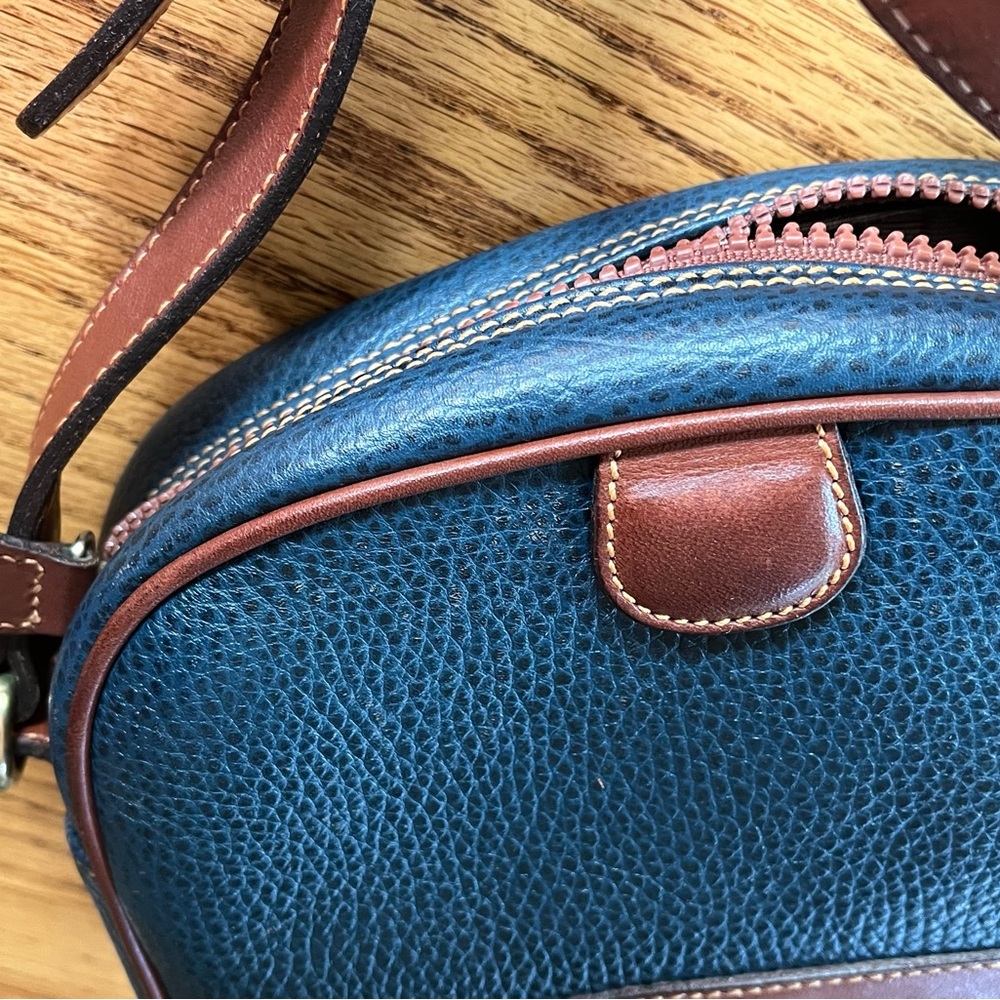Vintage Coach Alexandria Zip from Sheridan Collection - All Weather Leather - Picture 5 of 16